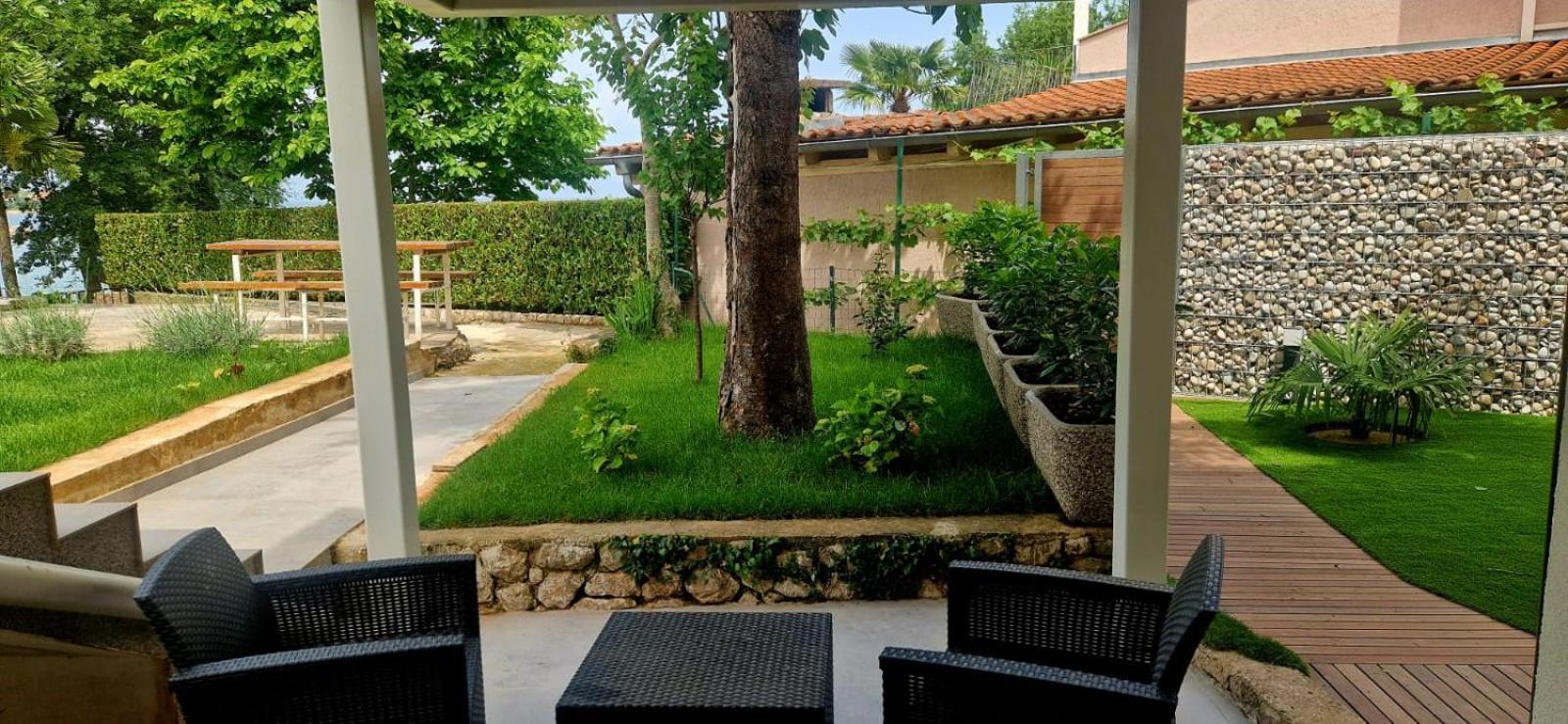 Studio Malinska, 30M From The Beach Екстериор снимка